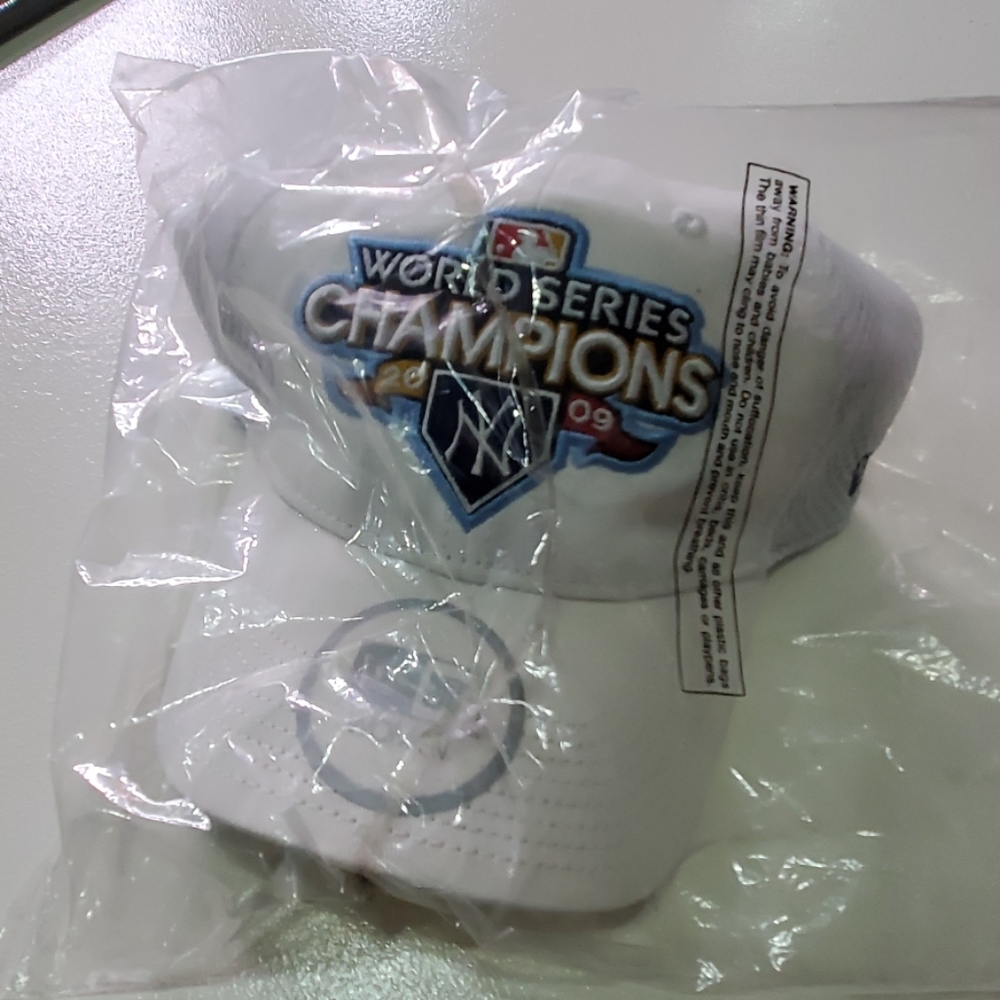 🔥RARE🔥New Era Yankees 2009 World Series Cap